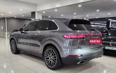 Porsche Cayenne III, 2022 год, 8 200 000 рублей, 2 фотография