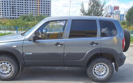 Chevrolet Niva I рестайлинг, 2011 год, 500 000 рублей, 9 фотография