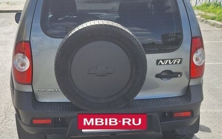 Chevrolet Niva I рестайлинг, 2011 год, 500 000 рублей, 6 фотография