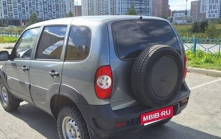Chevrolet Niva I рестайлинг, 2011 год, 500 000 рублей, 7 фотография