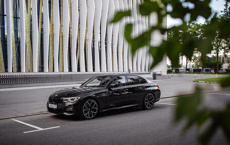 BMW 3 серия, 2019 год, 3 970 000 рублей, 6 фотография