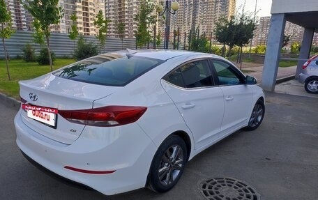 Hyundai Elantra VI рестайлинг, 2017 год, 1 400 000 рублей, 7 фотография