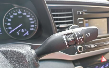 Hyundai Elantra VI рестайлинг, 2017 год, 1 400 000 рублей, 10 фотография