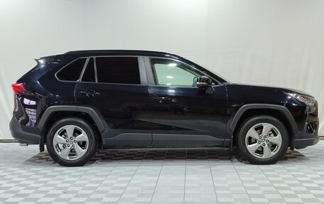 Toyota RAV4, 2022 год, 3 800 000 рублей, 4 фотография