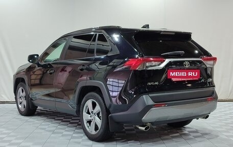 Toyota RAV4, 2022 год, 3 800 000 рублей, 7 фотография