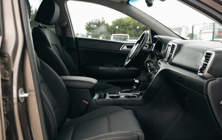 KIA Sportage IV рестайлинг, 2017 год, 2 160 000 рублей, 21 фотография