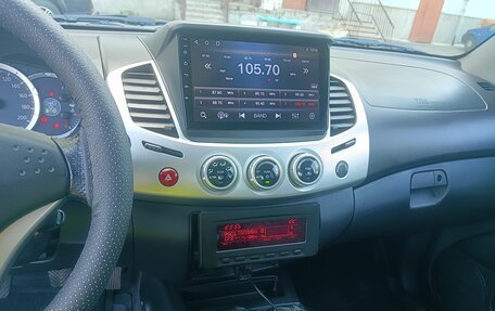 Mitsubishi L200 IV рестайлинг, 2013 год, 2 250 000 рублей, 31 фотография