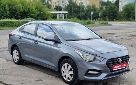Hyundai Solaris II рестайлинг, 2017 год, 785 000 рублей, 1 фотография