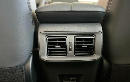 Toyota RAV4, 2025 год, 4 290 000 рублей, 22 фотография