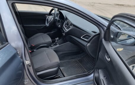 Hyundai Solaris II рестайлинг, 2017 год, 785 000 рублей, 12 фотография