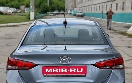 Hyundai Solaris II рестайлинг, 2017 год, 785 000 рублей, 19 фотография