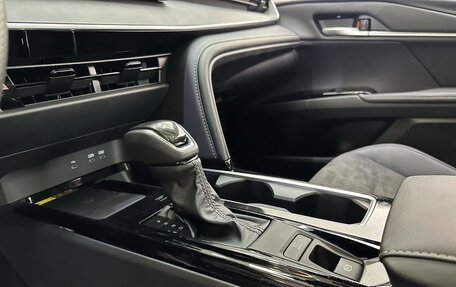 Toyota Camry, 2024 год, 3 670 000 рублей, 11 фотография