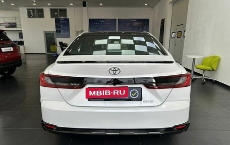 Toyota Camry, 2024 год, 3 670 000 рублей, 5 фотография