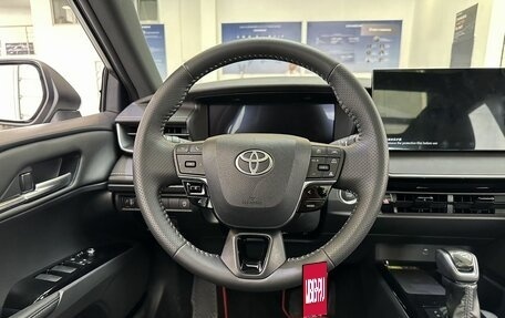 Toyota Camry, 2024 год, 3 670 000 рублей, 9 фотография