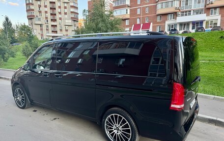 Mercedes-Benz V-Класс, 2017 год, 4 390 000 рублей, 6 фотография