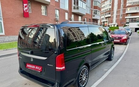 Mercedes-Benz V-Класс, 2017 год, 4 390 000 рублей, 3 фотография
