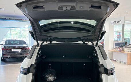 Land Rover Range Rover Evoque II, 2024 год, 5 650 000 рублей, 11 фотография