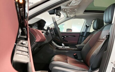 Land Rover Range Rover Evoque II, 2024 год, 5 650 000 рублей, 22 фотография