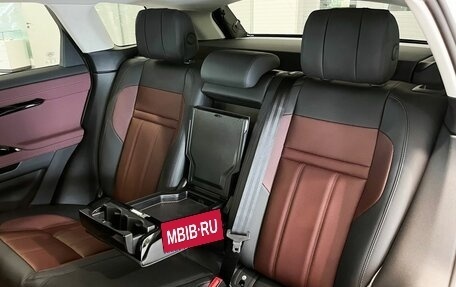 Land Rover Range Rover Evoque II, 2024 год, 5 650 000 рублей, 24 фотография