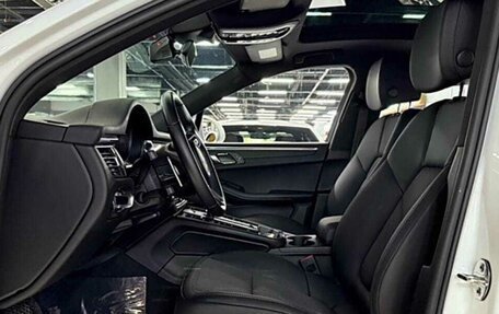 Porsche Macan I рестайлинг, 2022 год, 5 550 000 рублей, 3 фотография