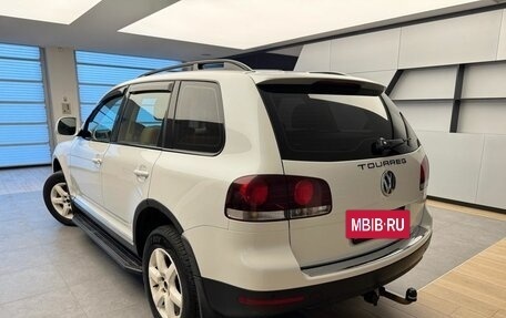Volkswagen Touareg III, 2009 год, 1 290 000 рублей, 2 фотография