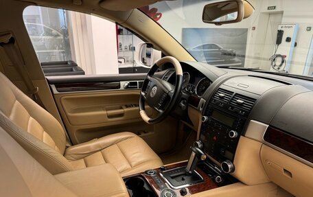 Volkswagen Touareg III, 2009 год, 1 290 000 рублей, 5 фотография