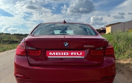 BMW 3 серия, 2012 год, 1 300 000 рублей, 4 фотография