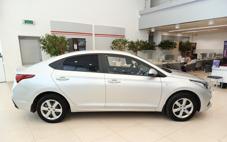 Hyundai Solaris II рестайлинг, 2018 год, 1 171 000 рублей, 8 фотография
