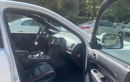 Jeep Grand Cherokee, 2013 год, 1 990 000 рублей, 13 фотография