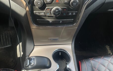 Jeep Grand Cherokee, 2013 год, 1 990 000 рублей, 22 фотография