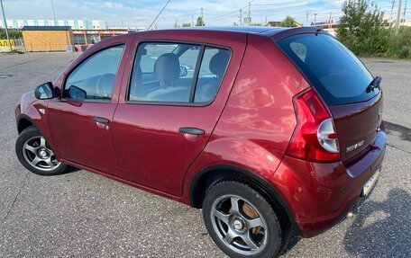 Renault Sandero I, 2014 год, 420 000 рублей, 2 фотография
