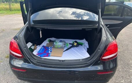 Mercedes-Benz E-Класс, 2019 год, 3 330 000 рублей, 11 фотография