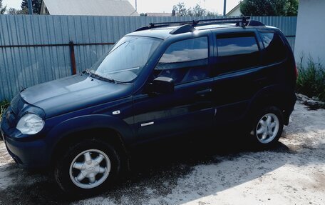 Chevrolet Niva I рестайлинг, 2011 год, 380 000 рублей, 2 фотография