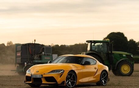 Toyota Supra, 2022 год, 5 690 000 рублей, 2 фотография