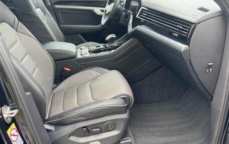 Volkswagen Touareg III, 2022 год, 5 560 000 рублей, 7 фотография