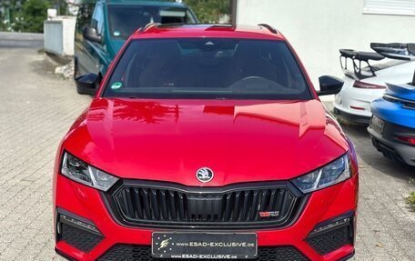 Skoda Octavia RS, 2022 год, 4 200 000 рублей, 2 фотография