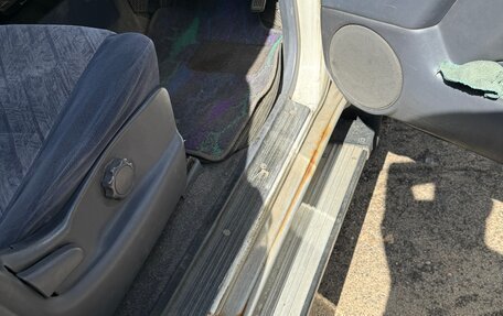 Toyota Land Cruiser Prado 90 рестайлинг, 1997 год, 1 100 000 рублей, 11 фотография