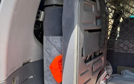 Toyota Land Cruiser Prado 90 рестайлинг, 1997 год, 1 100 000 рублей, 5 фотография