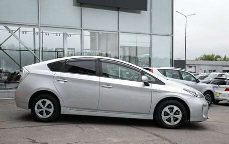 Toyota Prius, 2014 год, 1 198 000 рублей, 7 фотография