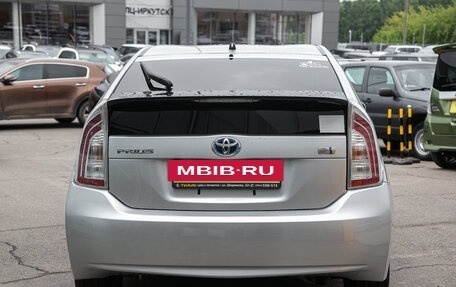 Toyota Prius, 2014 год, 1 198 000 рублей, 9 фотография