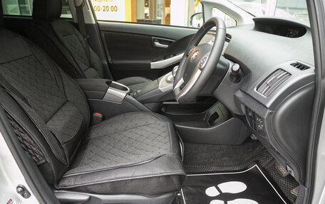 Toyota Prius, 2014 год, 1 198 000 рублей, 17 фотография