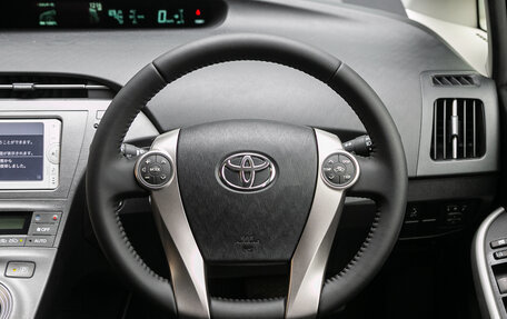 Toyota Prius, 2014 год, 1 198 000 рублей, 22 фотография