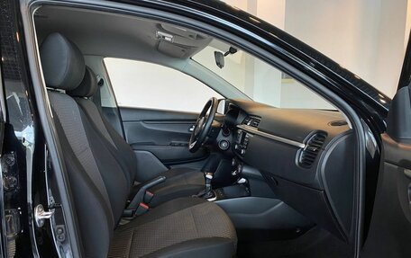 KIA Rio IV, 2017 год, 1 250 000 рублей, 28 фотография