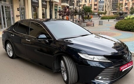 Toyota Camry, 2018 год, 3 000 000 рублей, 2 фотография
