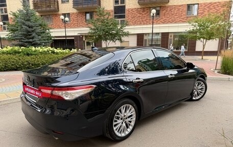 Toyota Camry, 2018 год, 3 000 000 рублей, 3 фотография
