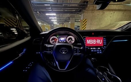 Toyota Camry, 2018 год, 3 000 000 рублей, 20 фотография
