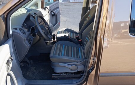 Volkswagen Caddy III рестайлинг, 2011 год, 680 000 рублей, 10 фотография