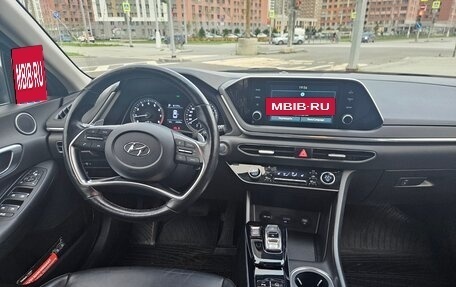 Hyundai Sonata VIII, 2019 год, 2 300 000 рублей, 5 фотография