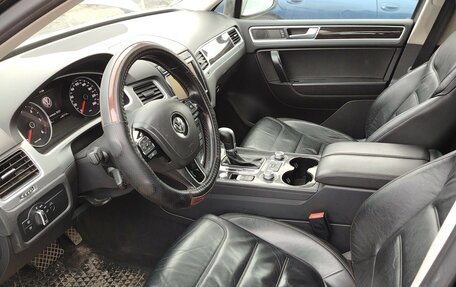 Volkswagen Touareg III, 2015 год, 1 950 000 рублей, 3 фотография