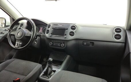 Volkswagen Tiguan I, 2011 год, 950 000 рублей, 12 фотография
